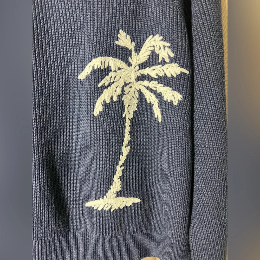 2 for $60🌺 Tommy Bahama Navy Blue Crew Neck Sweater - Picture 2 of 9